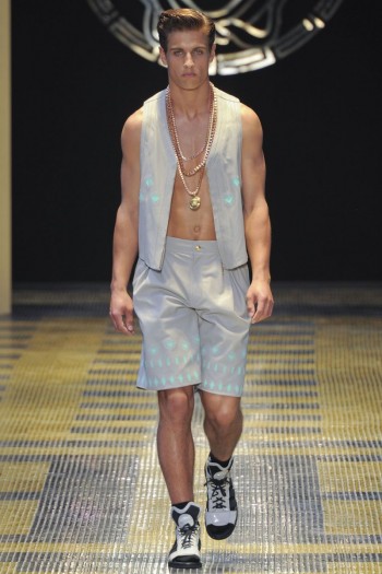 versace spring summer 2013 039