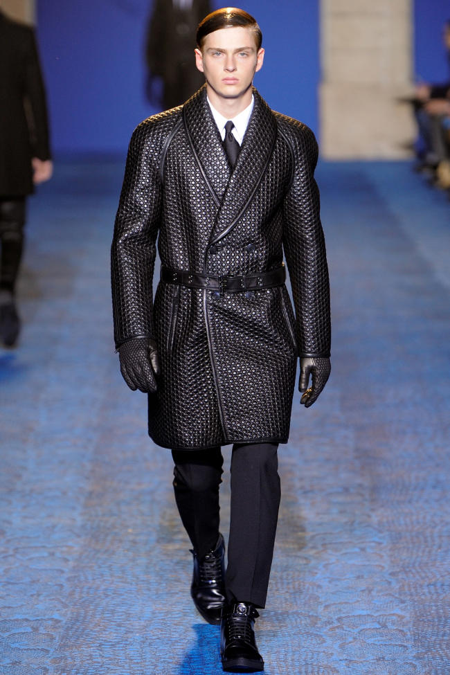 Versace Fall 2011 | Milan Fashion Week – The Fashionisto