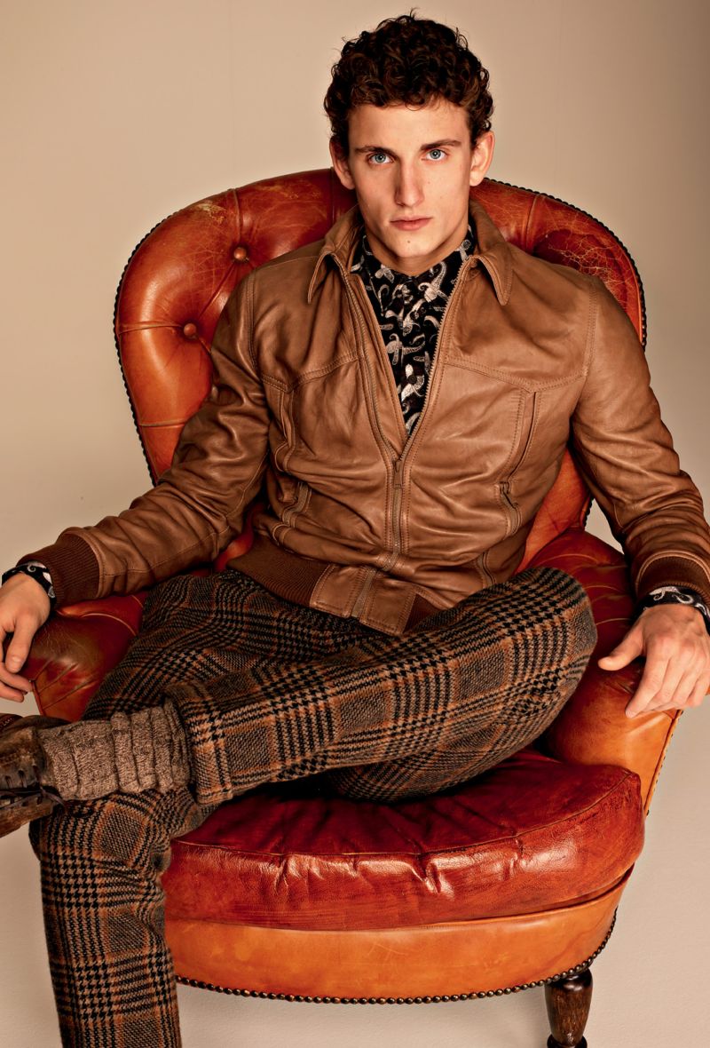 Casual-Menswear-in-Dolce-Gabbana-Autumn-Winter-2012-2013-“Moda”-Lookbook-5