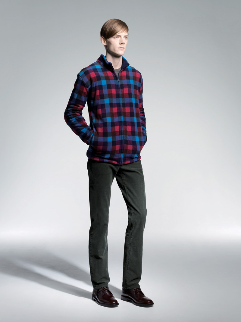 Johannes Niermann Stocks Up on the Essentials with Uniqlo Fall/Winter ...