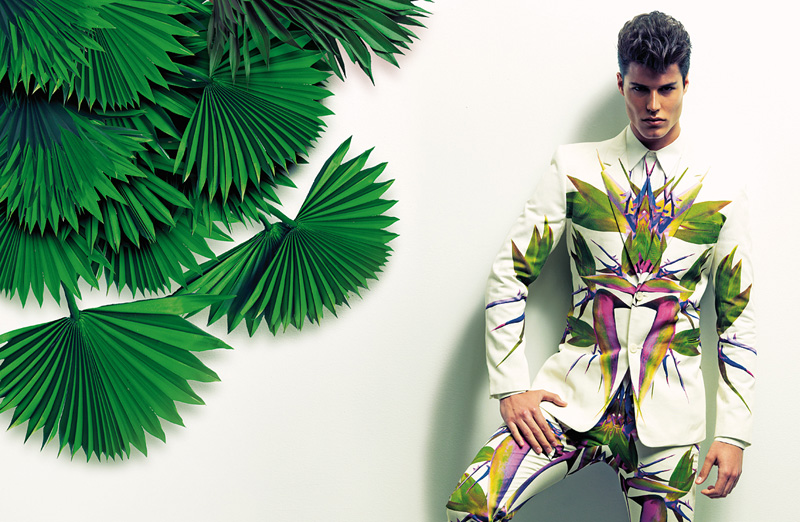 Emilio Flores by Sergi Jasanada for DT Spain