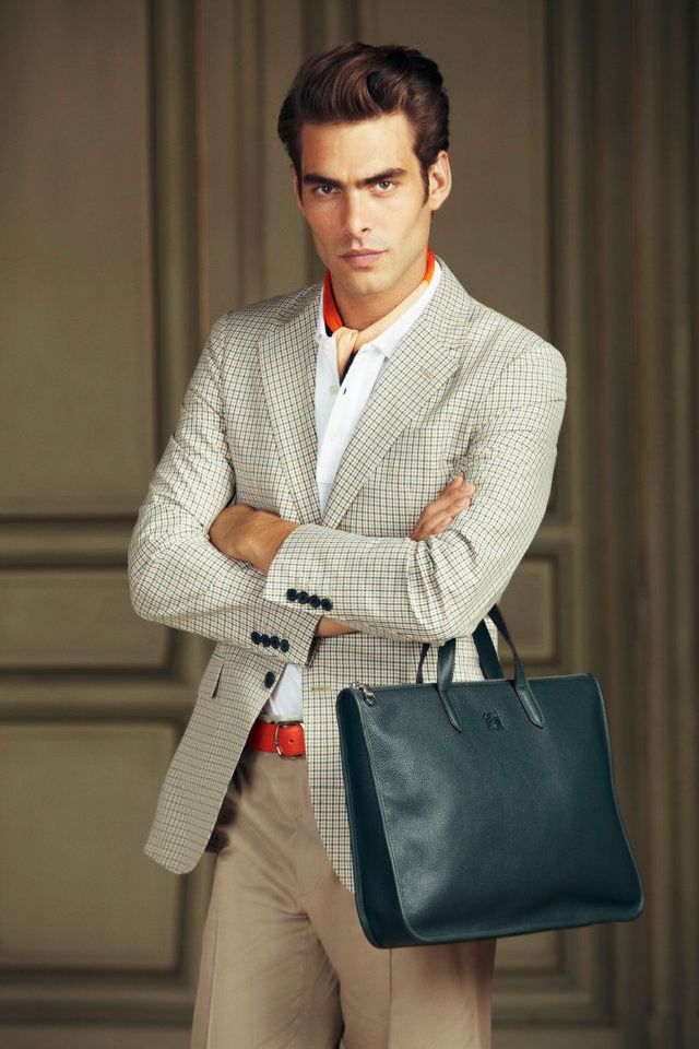 Jon Kortajarena Steps Out for Loewe Spring/Summer 2013 – The Fashionisto