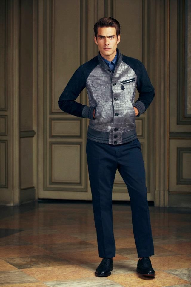 Jon Kortajarena Steps Out for Loewe Spring/Summer 2013 – The Fashionisto