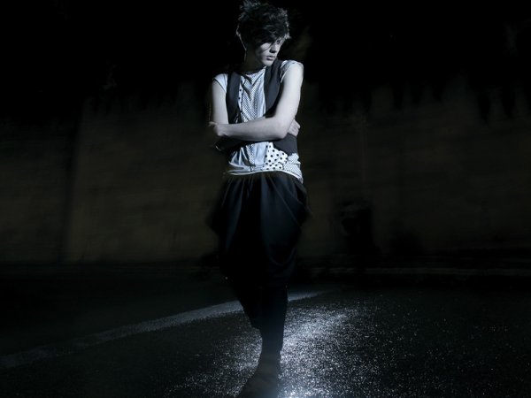 Richard Marton by Mate Moro in Kyra Bak