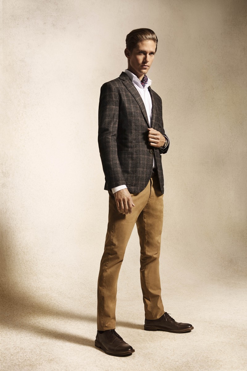 Massimo Dutti's September 2012 Lookbook Features a Sharply Dressed Travis Davenport