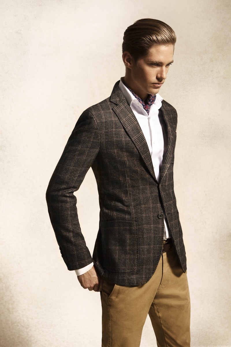 Massimo Dutti's September 2012 Lookbook Features a Sharply Dressed ...