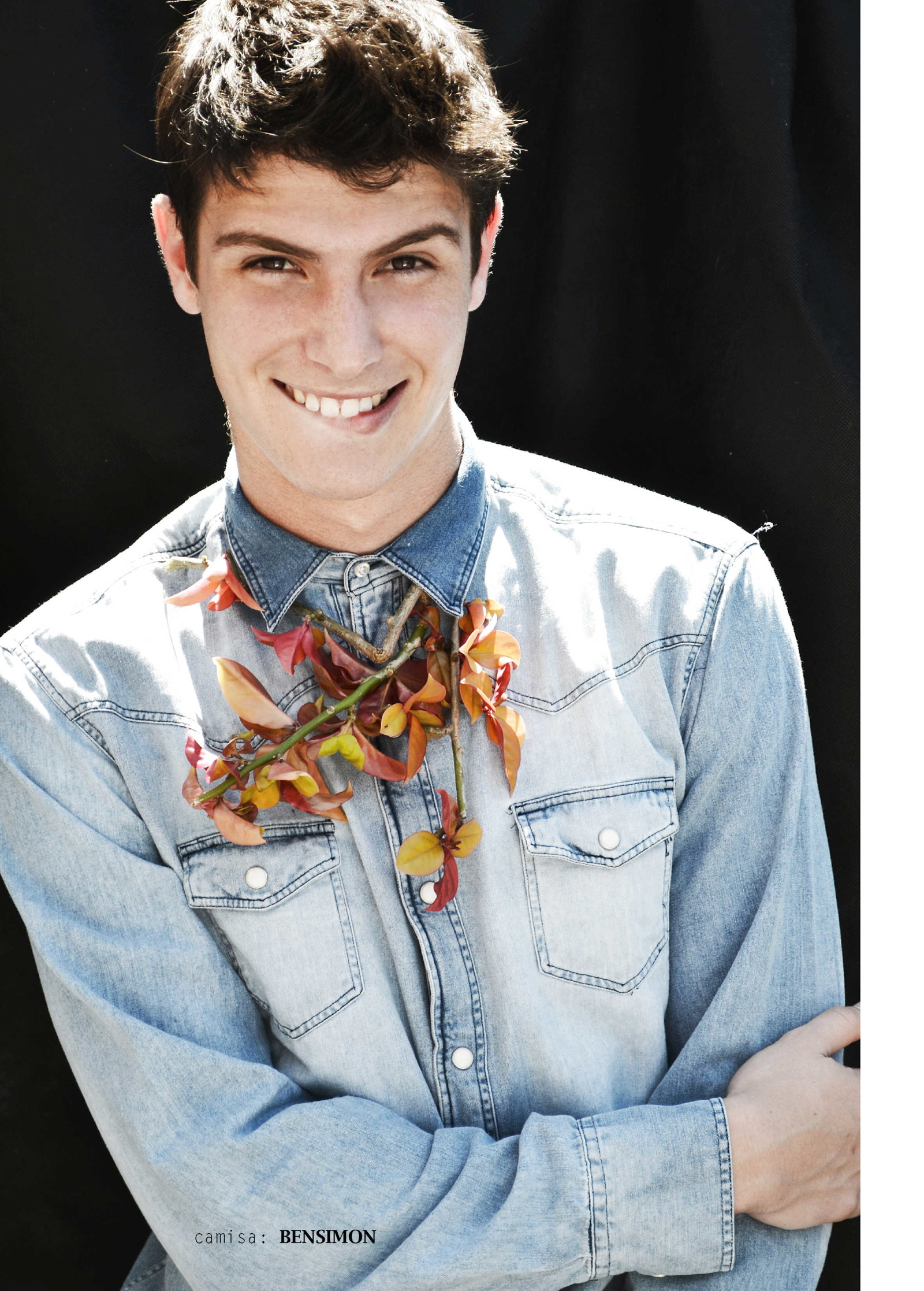 Ari Mendes Lenses a Playful Joaco Carreira for Reflex