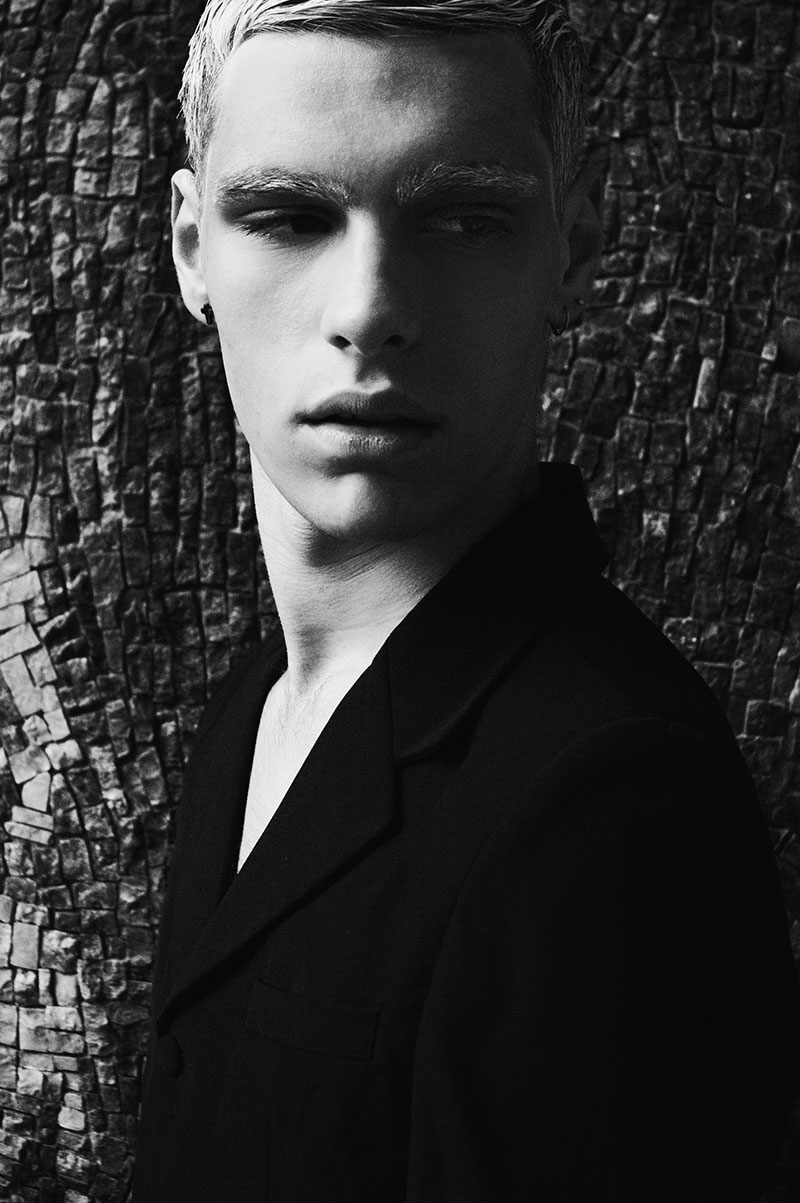 Jonathan Bauer-Hayden by Hoyam Henney – The Fashionisto