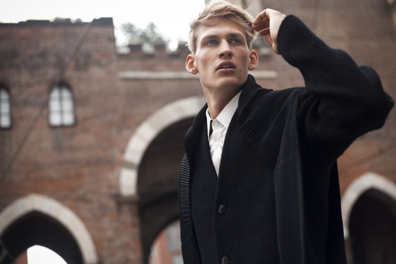 Sigurd in ‘Young Elegance’ by Jay Schoen for Fashionisto Exclusive