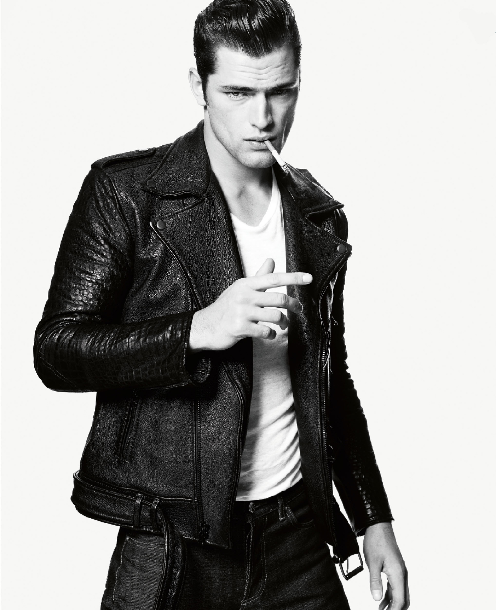 An Eclectic Sean O’Pry Surprises in M Le Monde