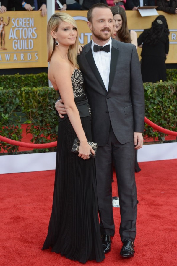 Aaron Paul, Dev Patel & Damian Lewis Wear Burberry to the 19th Annual Screen Actors Guild Awards