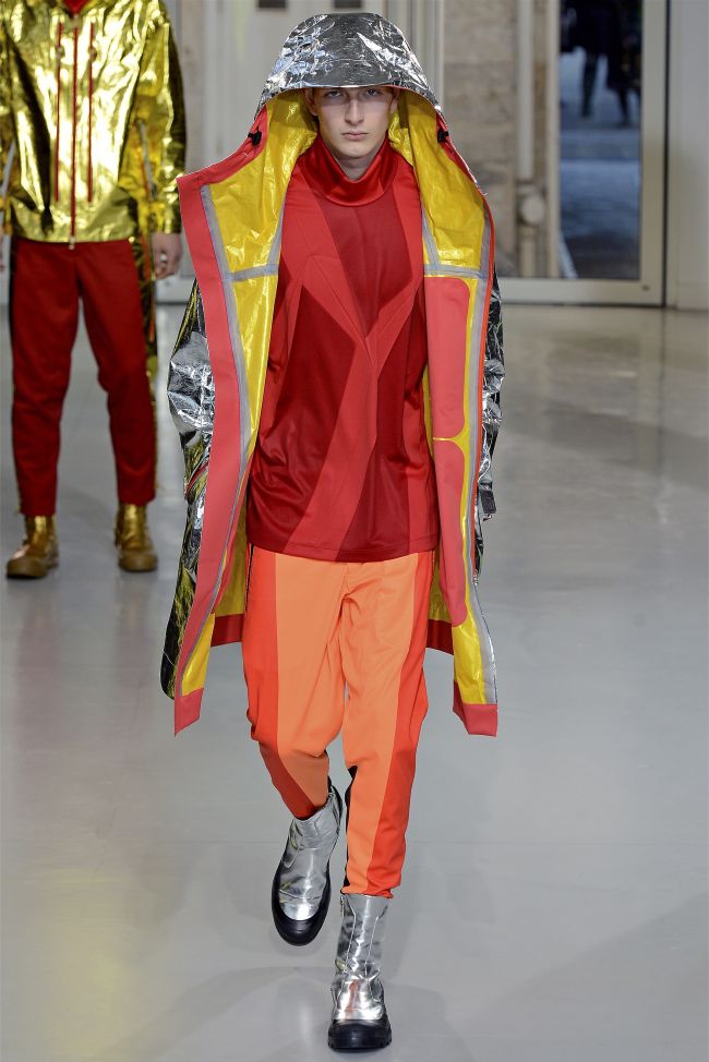 Issey Miyake Fall 2017 Ready-to-Wear at Paris Fashion Week – Footwear News