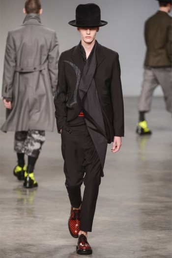 John Galliano Fall/Winter 2013 | Paris Fashion Week - The Fashionisto