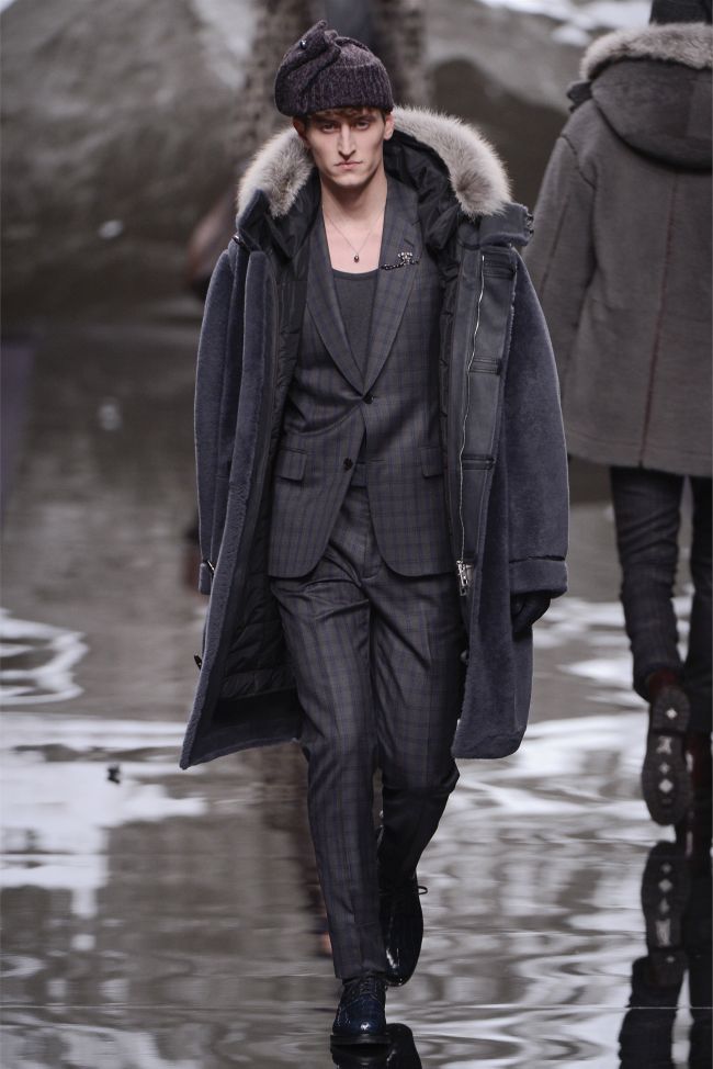 Louis Vuitton Fall 2013 Men. Black Coat.