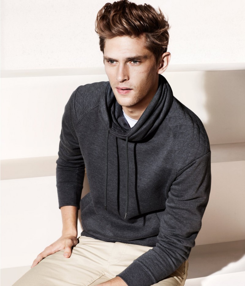 Mathias Lauridsen Plays It Casual for H&M Spring 2013 – The Fashionisto