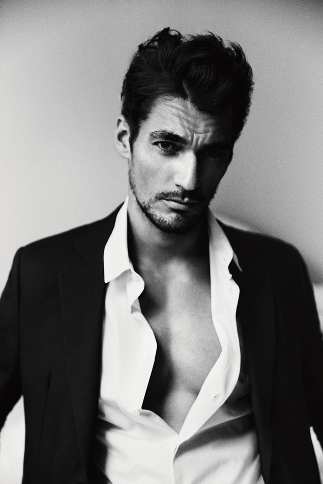 Damon Baker Captures a Charming David Gandy for S Moda – The Fashionisto