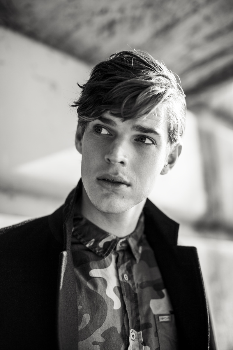 Albert Ruso Shoots with View New Face Zack Hartwanger
