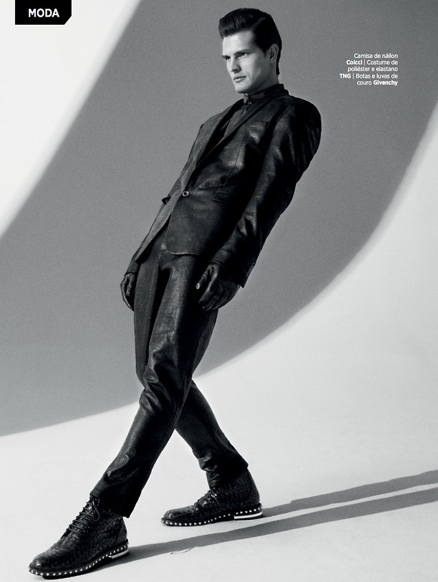 Diego Miguel Sports Black Styles for GQ Brasil