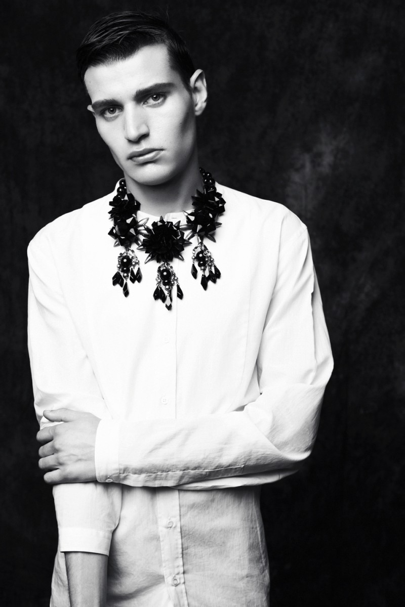 A Brooding Matthew Piggot Poses for Fashiontrend Australia - The ...