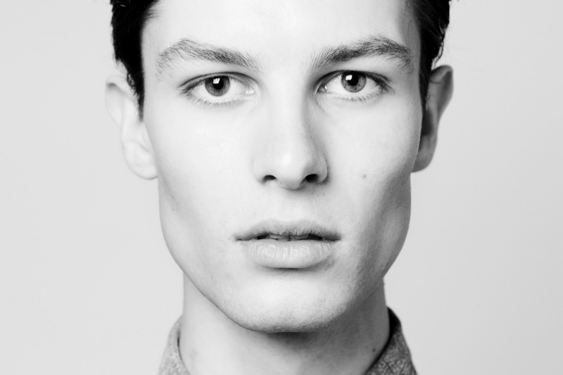 Akos by Gautier Pellegrin