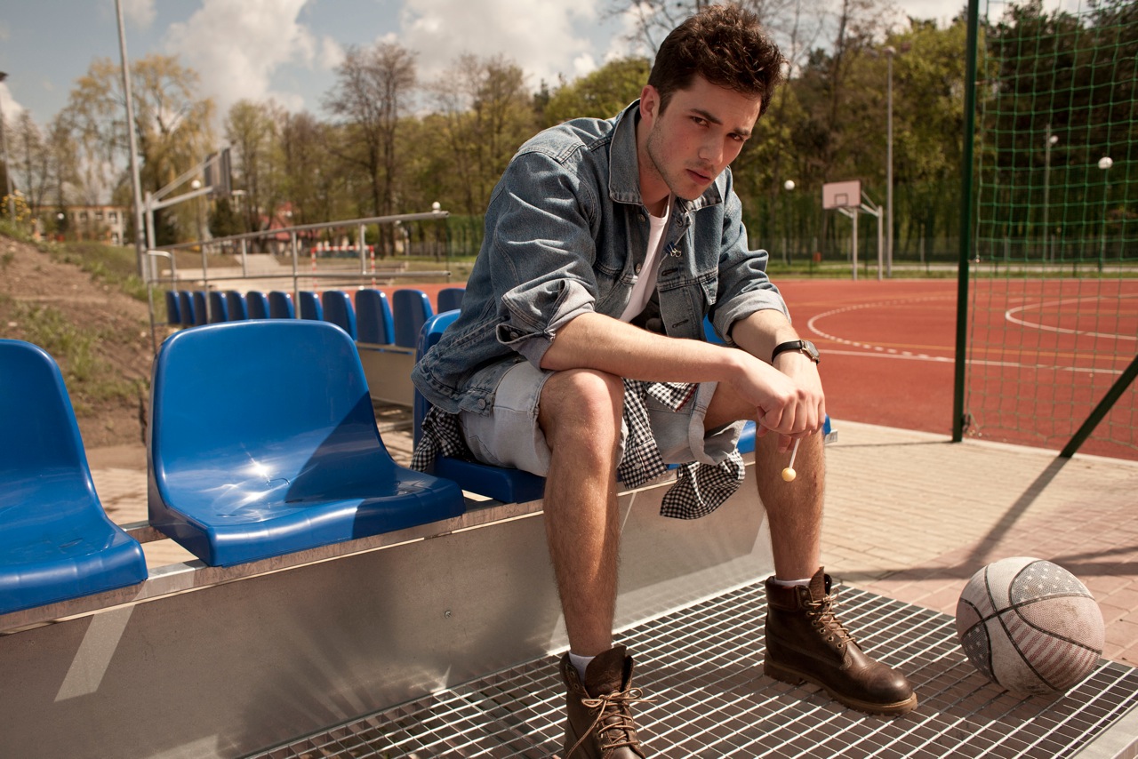 Pitotr Wrobel Takes a Stroll in the Park with Photographer Asia Typek