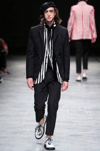 Ann Demeulemeester Spring/Summer 2014 Menswear | Paris Fashion Week ...