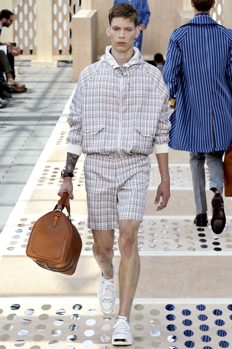 A closer look at the details from the Louis Vuitton Men's Spring/Summer  2014 Fashion Show.