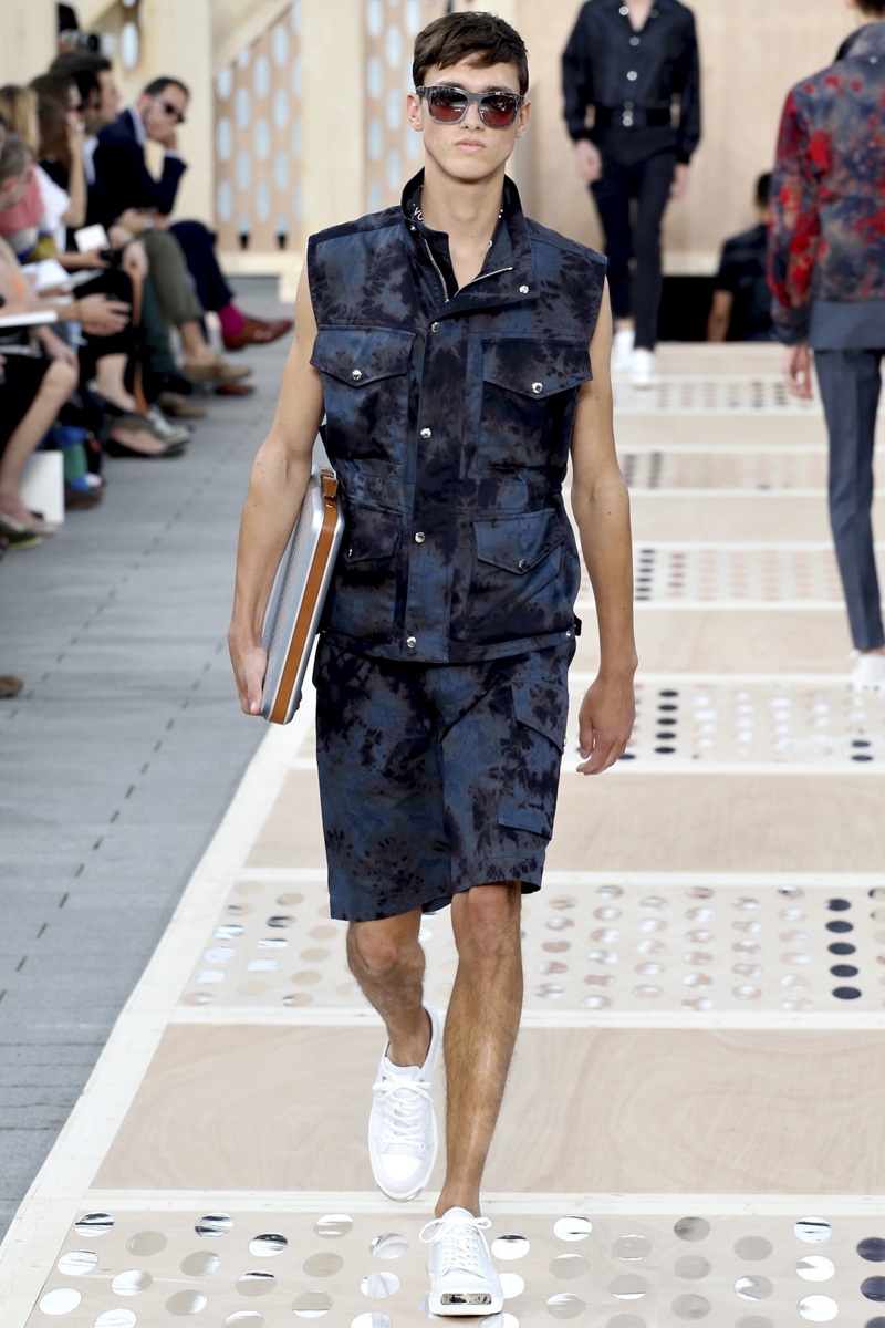 Look 41 from the Louis Vuitton Men's Spring/Summer 2014 Fashion