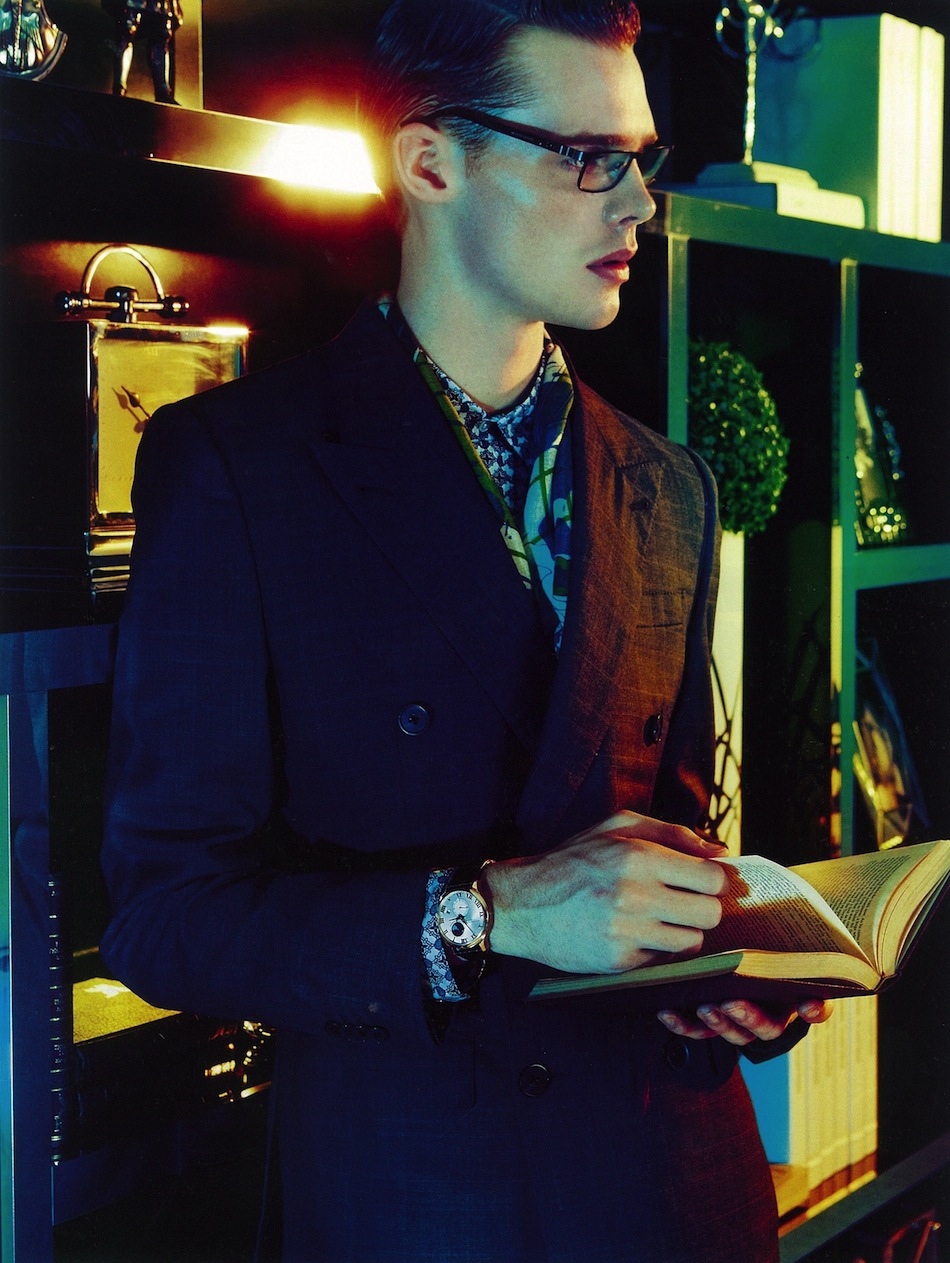 Cameron Gordon is in a Glamorous Mood for ZbBz’s July Issue