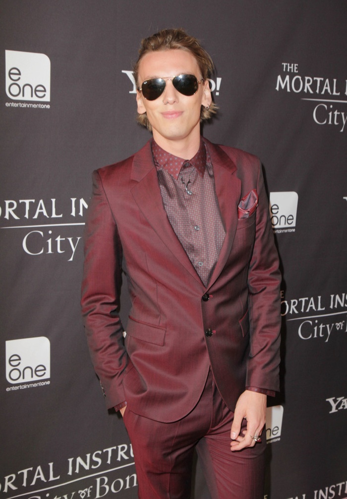 Kevin Zegers & Jamie Campbell Bower Keep their Style on Point with the Toronto Premiere of TMI