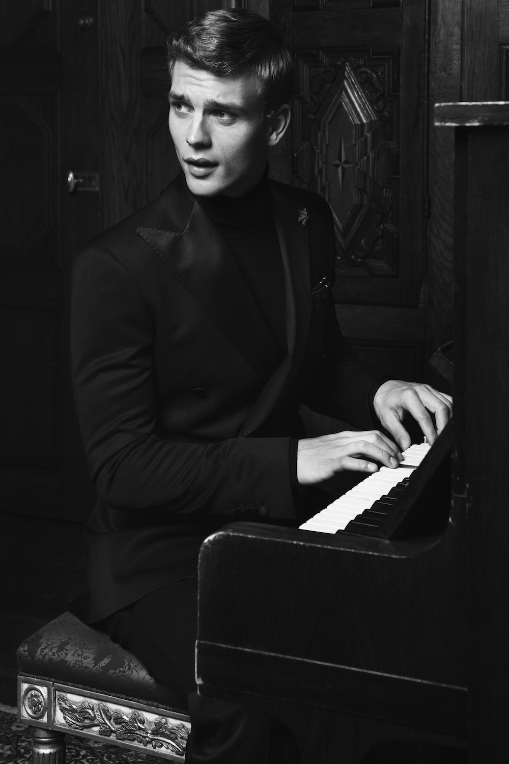 Benjamin Eidem is a Real Gentleman for King Magazine – The Fashionisto