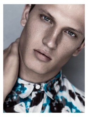 Marinus de Beer Makes his Debut Photographed by Sean Penhall – The ...