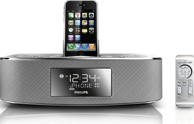 Philips DC290/37 30-Pin iPod/iPhone Alarm Clock Speaker Dock (Brushed Aluminum)