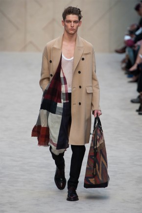 burberry prorsum fall winter 2014 show 0012