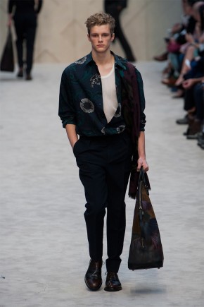 burberry prorsum fall winter 2014 show 0024