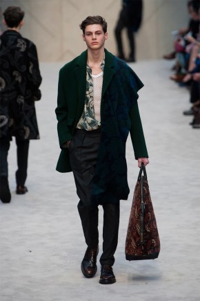 burberry prorsum fall winter 2014 show 0031