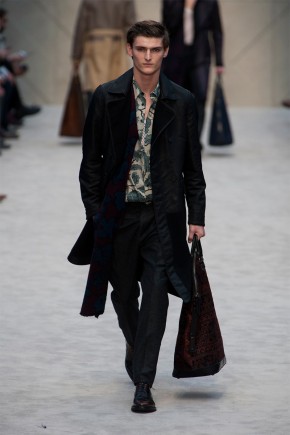 burberry prorsum fall winter 2014 show 0038