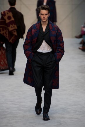 burberry prorsum fall winter 2014 show 0043