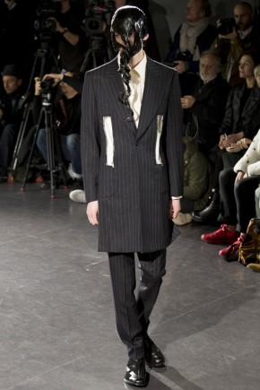 comme des garcons fall winter 2014 show photos 0004