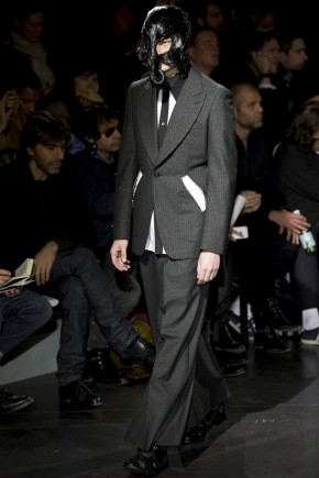 comme des garcons fall winter 2014 show photos 0007