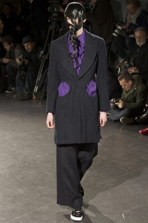 comme des garcons fall winter 2014 show photos 0026