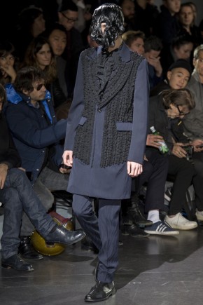 comme des garcons fall winter 2014 show photos 0035