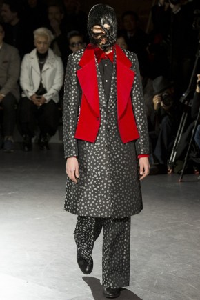 comme des garcons fall winter 2014 show photos 0040