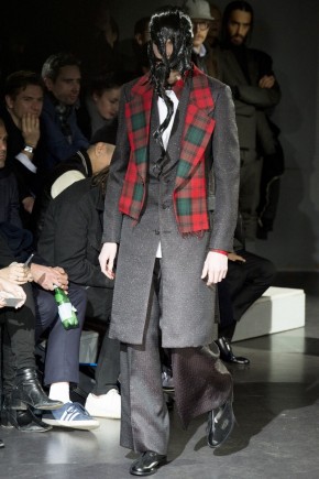 comme des garcons fall winter 2014 show photos 0041