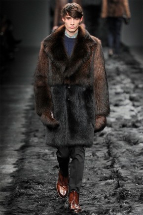 fendi fall winter 2014 show photos 0020