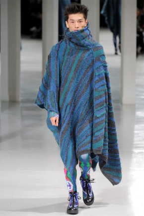 issey miyake fall winter 2014 show photos 0016