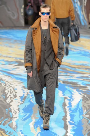 louis vuitton men fall winter 2014 show photos 0019