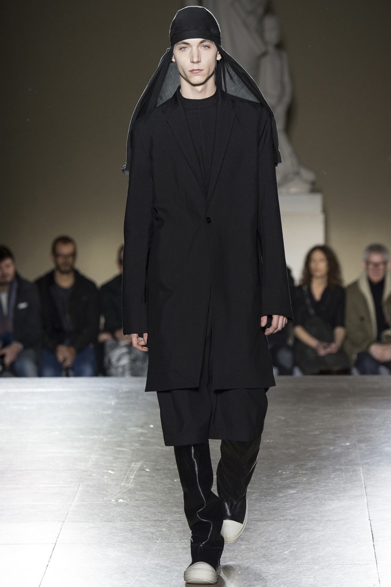 Rick Owens Fall/Winter 2014 | Paris Fashion Week | The Fashionisto