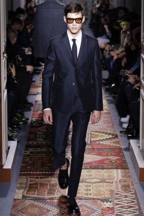 Valentino Fall/Winter 2014 | Paris Fashion Week – The Fashionisto