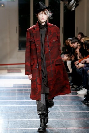 Yohji Yamamoto Fall/Winter 2014 | Paris Fashion Week – The Fashionisto